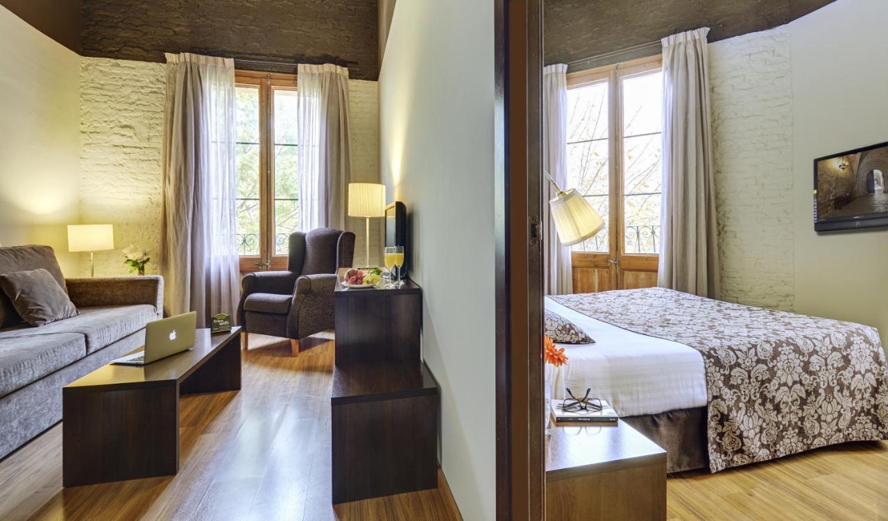 Espluga de Francolí Hotel Rural Y Apartamentos Villa Engracia מראה חיצוני תמונה
