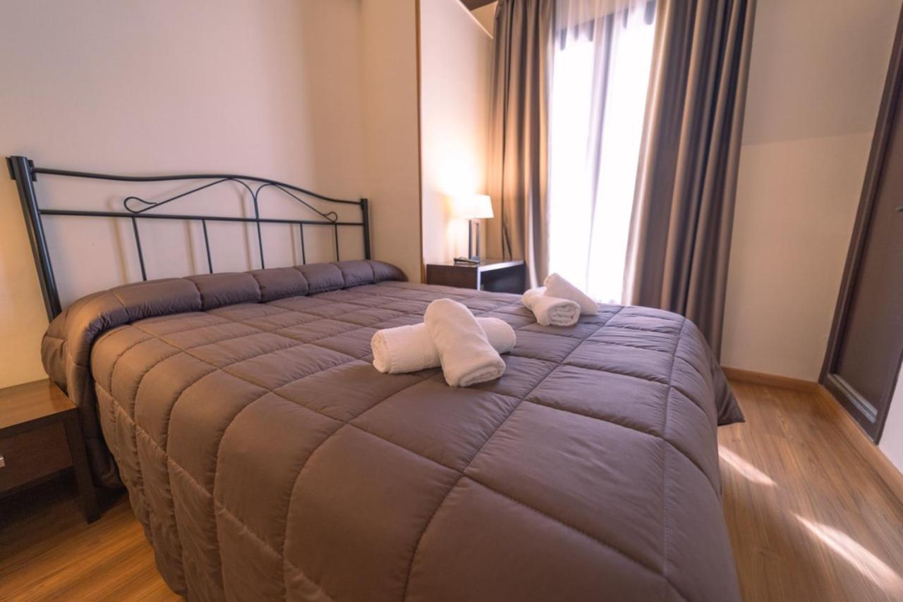 Espluga de Francolí Hotel Rural Y Apartamentos Villa Engracia מראה חיצוני תמונה