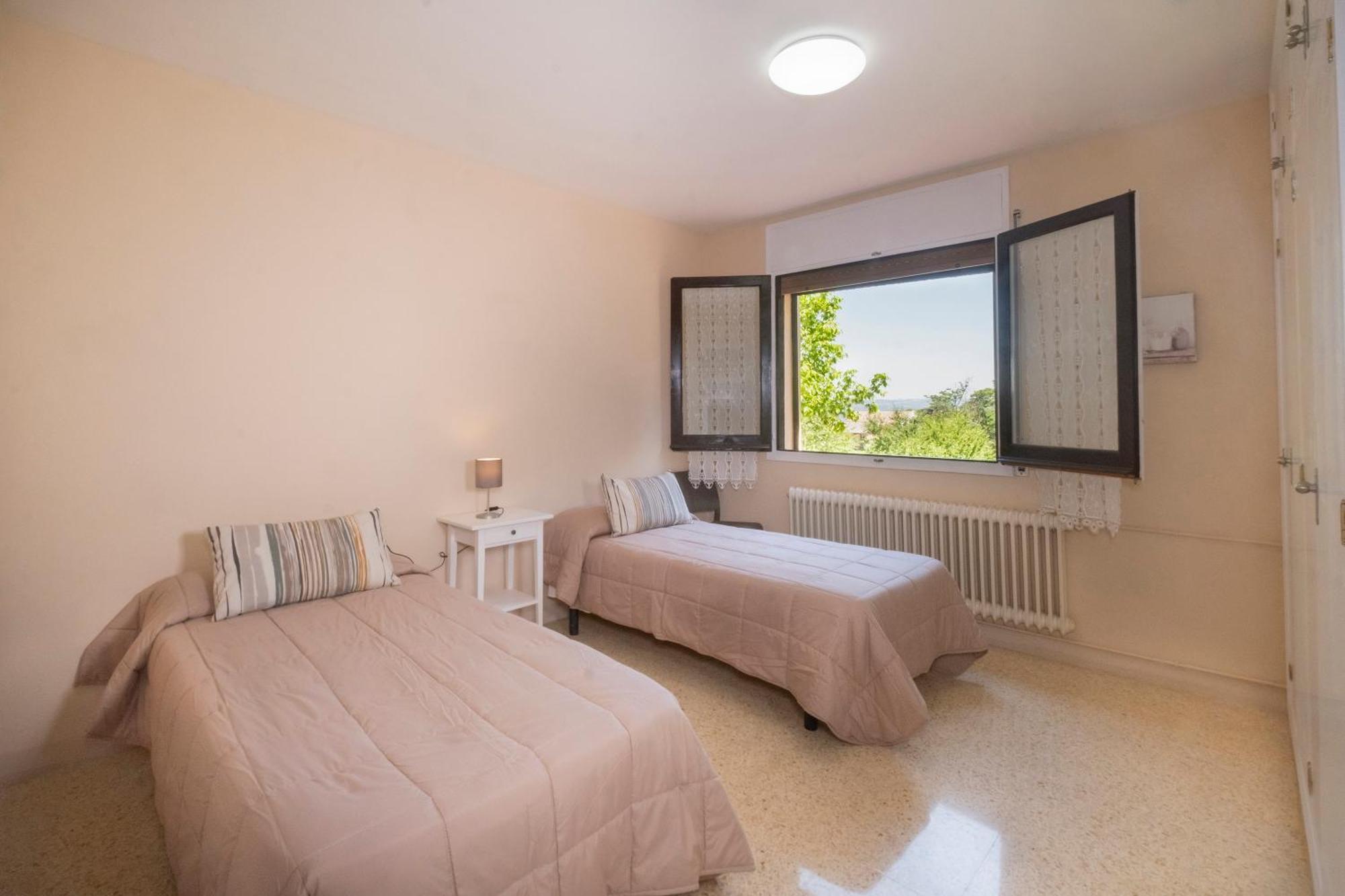 Espluga de Francolí Hotel Rural Y Apartamentos Villa Engracia מראה חיצוני תמונה