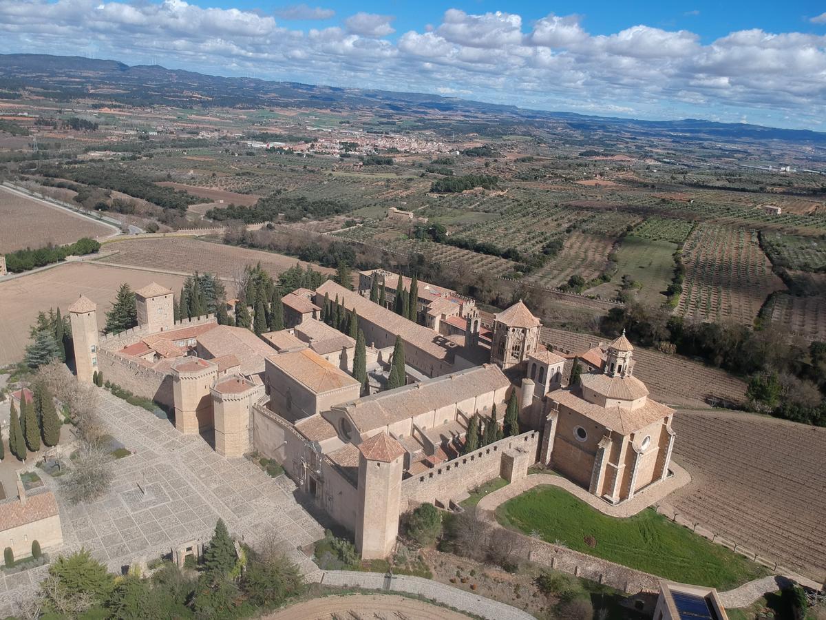 Espluga de Francolí Hotel Rural Y Apartamentos Villa Engracia מראה חיצוני תמונה